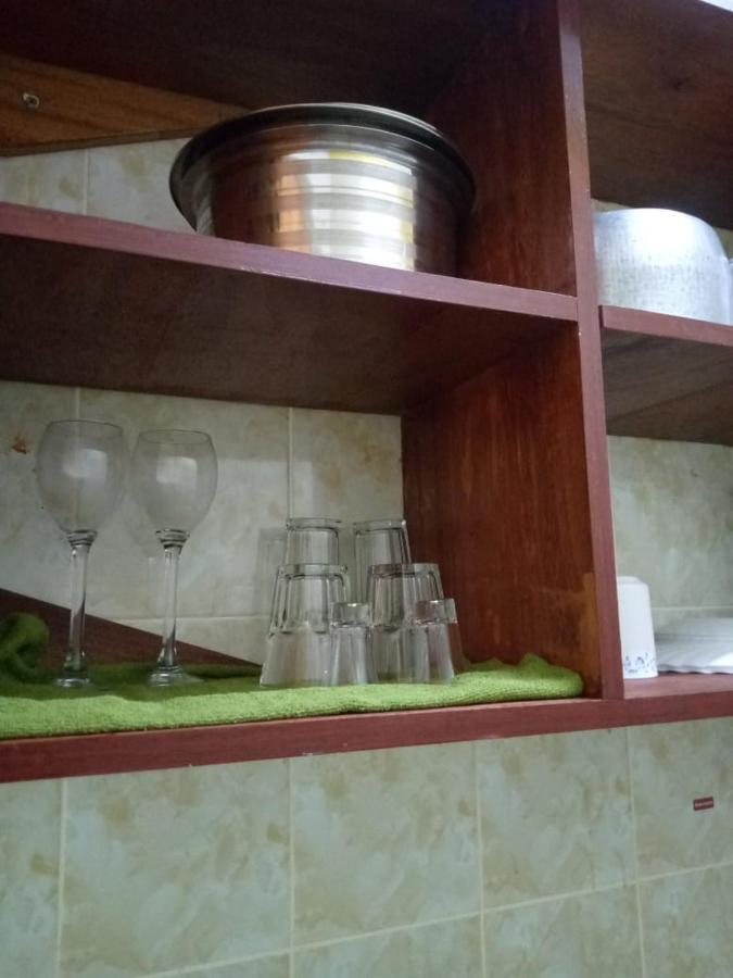 Lux Suites Bamburi Furnished Apartments Екстер'єр фото