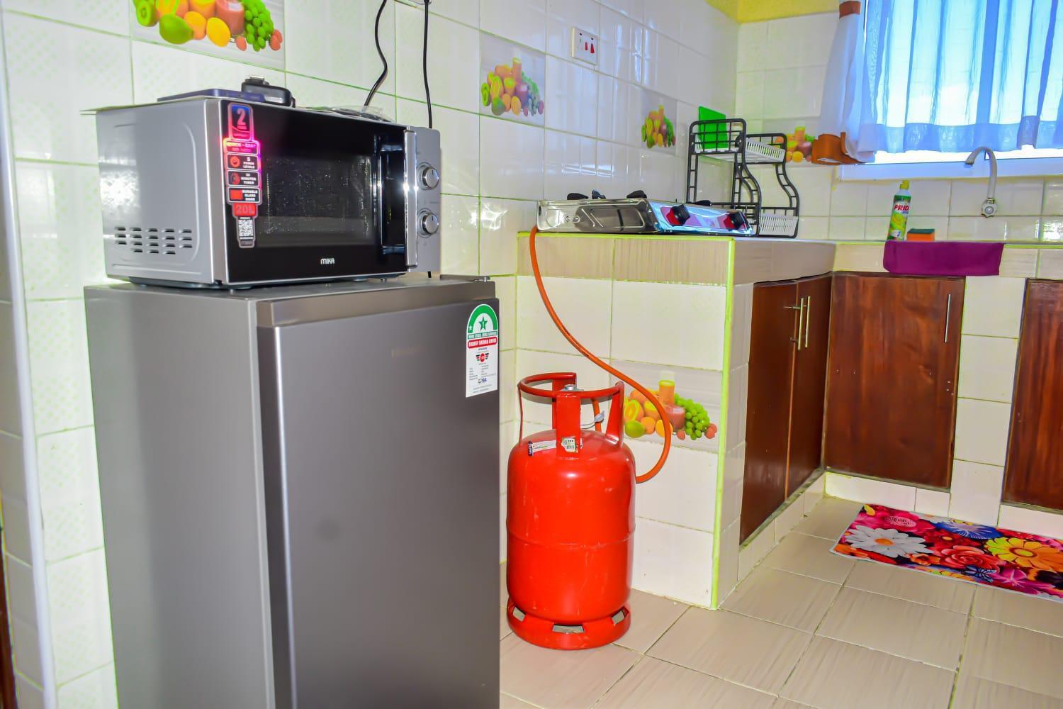 Lux Suites Bamburi Furnished Apartments Екстер'єр фото