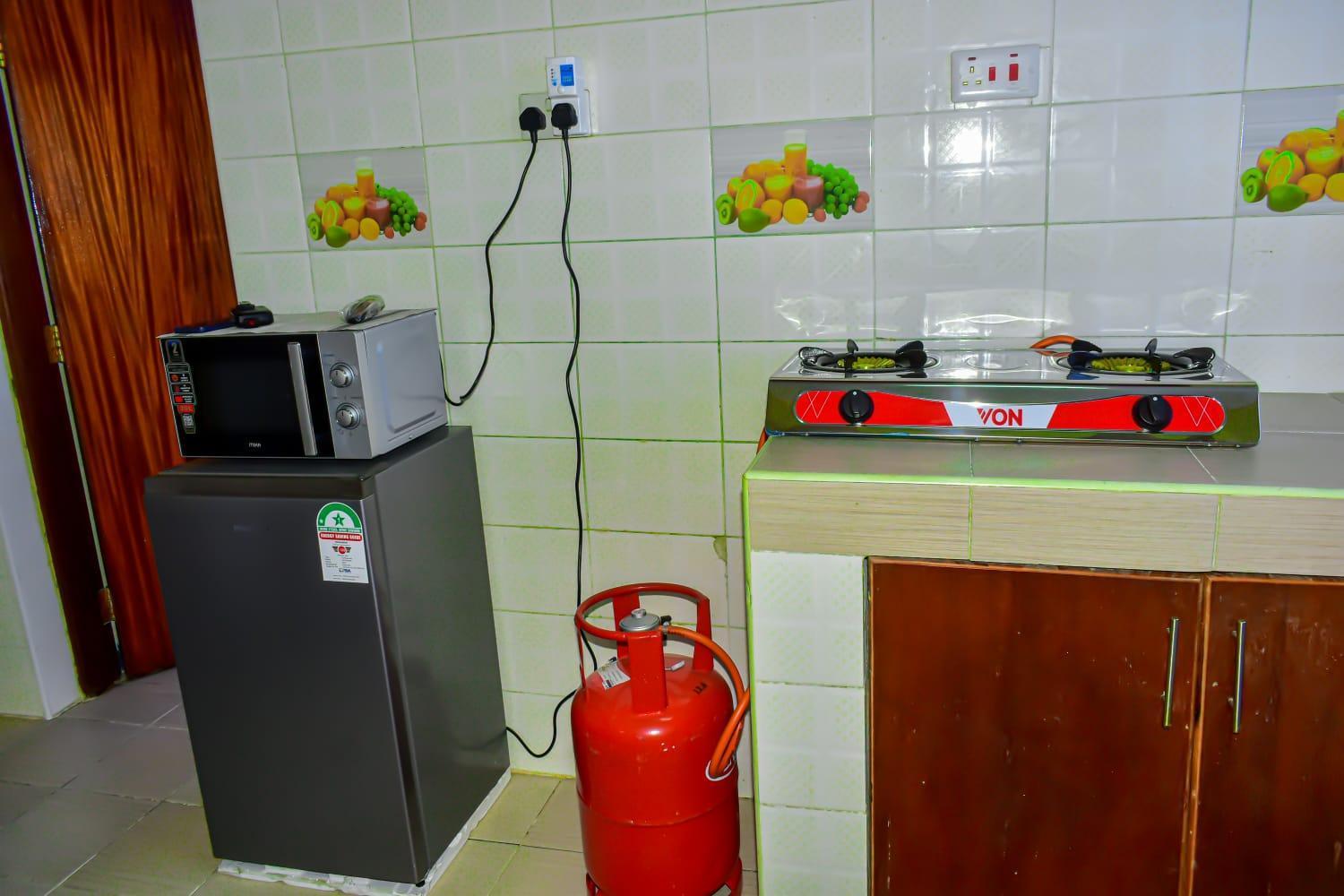 Lux Suites Bamburi Furnished Apartments Екстер'єр фото